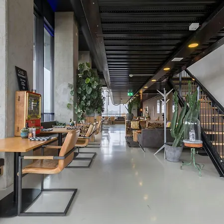 Leonardo Hotel Groningen-3